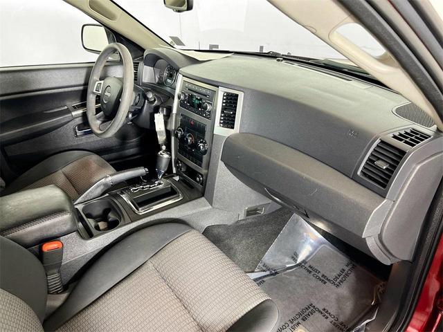 Photo of 2010 Inferno Red Crystal Pearlcoat Jeep Grand Cherokee