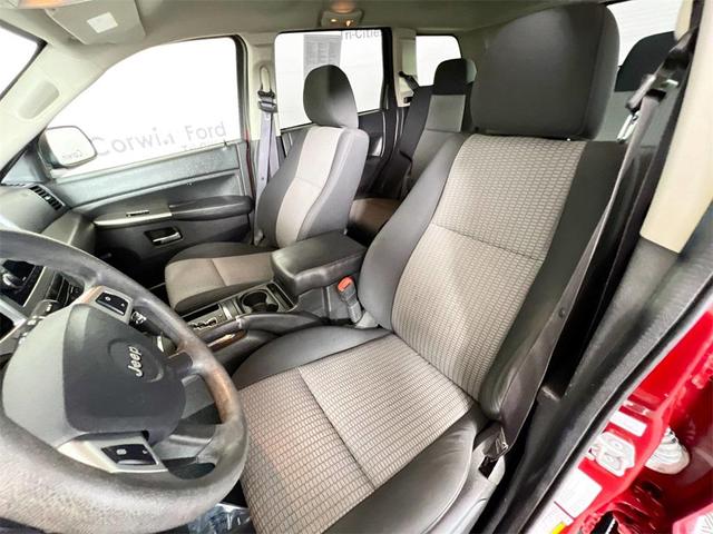 Photo of 2010 Inferno Red Crystal Pearlcoat Jeep Grand Cherokee