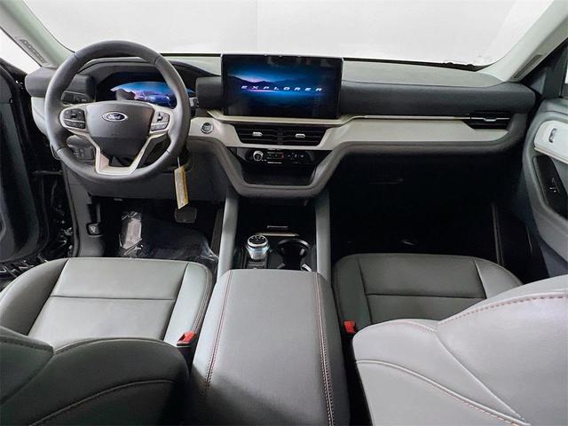 Photo of 2025 Agate Black Metallic Ford Explorer