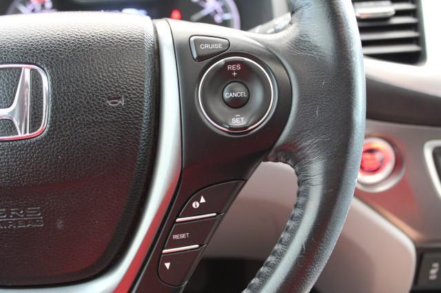 Photo of 2018 Modern Steel Metallic Honda Pilot