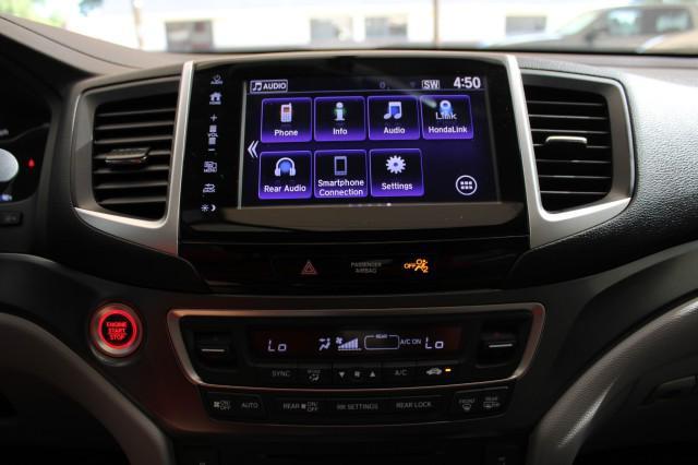 Photo of 2018 Modern Steel Metallic Honda Pilot