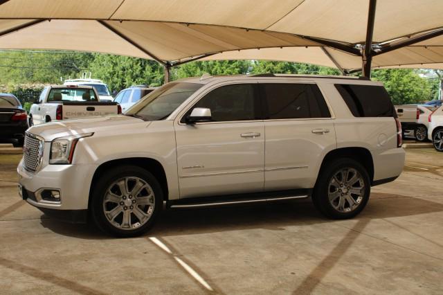 Photo of 2016 Quicksilver Metallic GMC Yukon