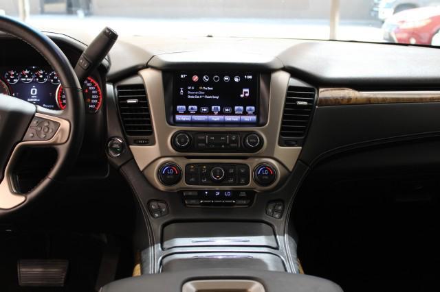 Photo of 2016 Quicksilver Metallic GMC Yukon