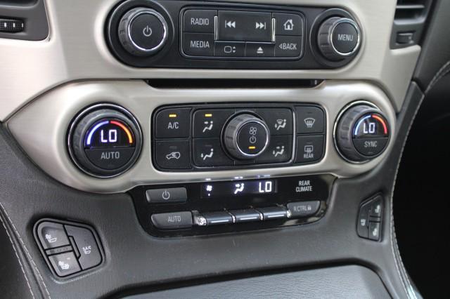 Photo of 2016 Quicksilver Metallic GMC Yukon