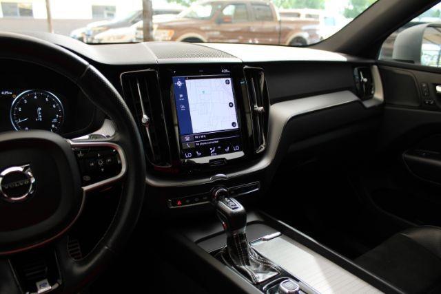 Photo of 2019 Ice White Volvo XC60