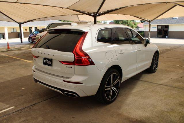 Photo of 2019 Ice White Volvo XC60