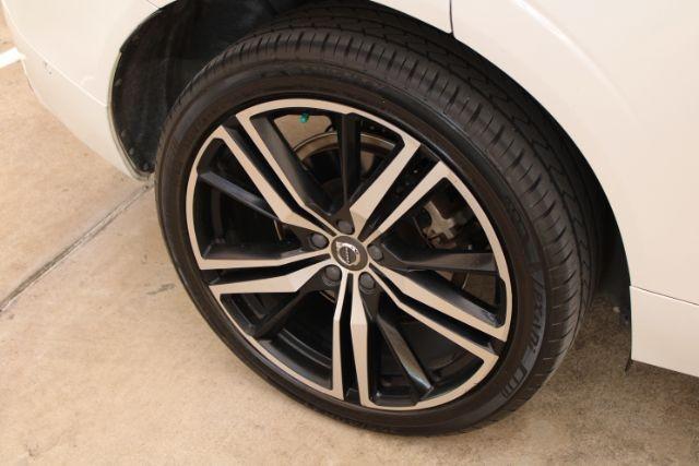 Photo of 2019 Ice White Volvo XC60