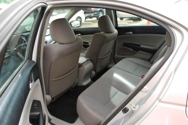Photo of 2012 Alabaster Silver Metallic Honda Accord