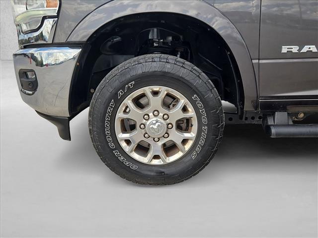 Photo of 2019 Granite Crystal Metallic Clearcoat RAM 2500