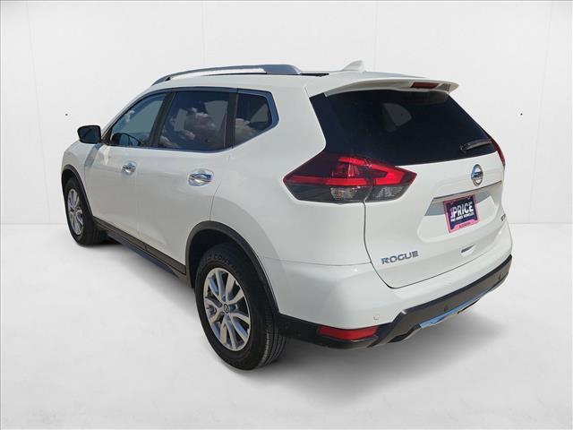 Photo of 2020 Glacier White Nissan Rogue