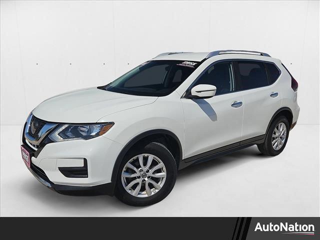 Photo of 2020 Glacier White Nissan Rogue