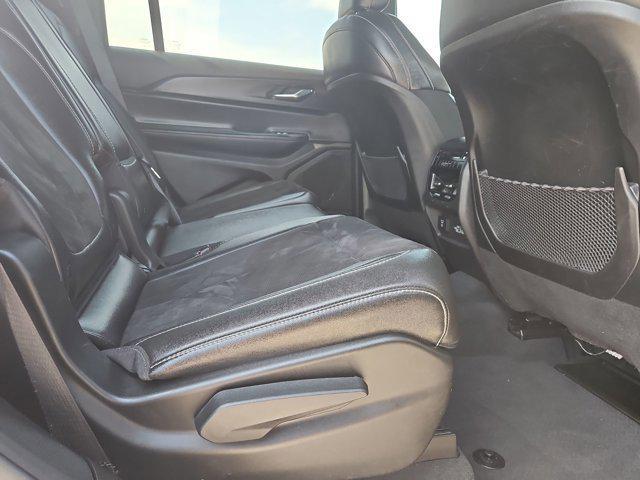 Photo of 2024 Silver Zynith Jeep Grand Cherokee L