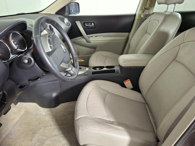 Photo of 2009 Gotham Gray Nissan Rogue