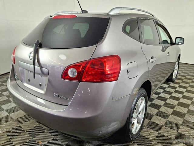 Photo of 2009 Gotham Gray Nissan Rogue