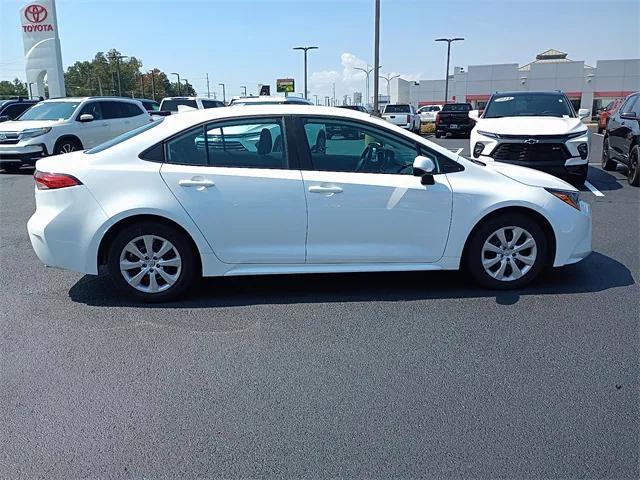 Photo of 2024 Ice Cap Toyota Corolla