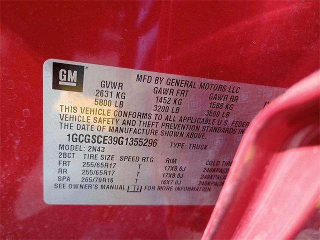 Photo of 2016 Red Rock Metallic Chevrolet Colorado
