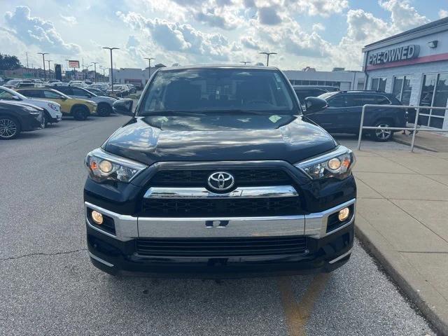 Photo of 2017 Midnight Black Toyota 4Runner
