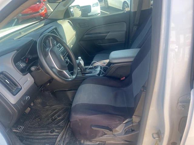 Photo of 2018 Summit White Chevrolet Colorado