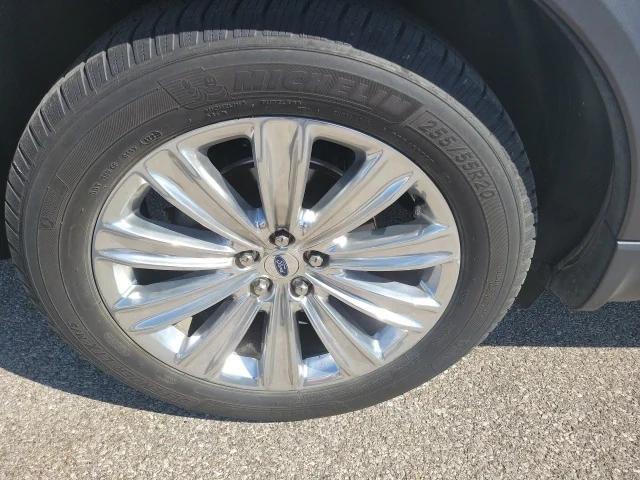 Photo of 2020 Star White Metallic Tri-Coat Ford Explorer