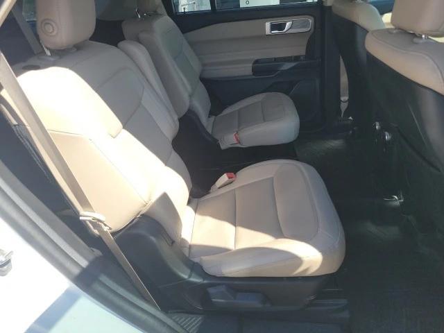 Photo of 2020 Star White Metallic Tri-Coat Ford Explorer