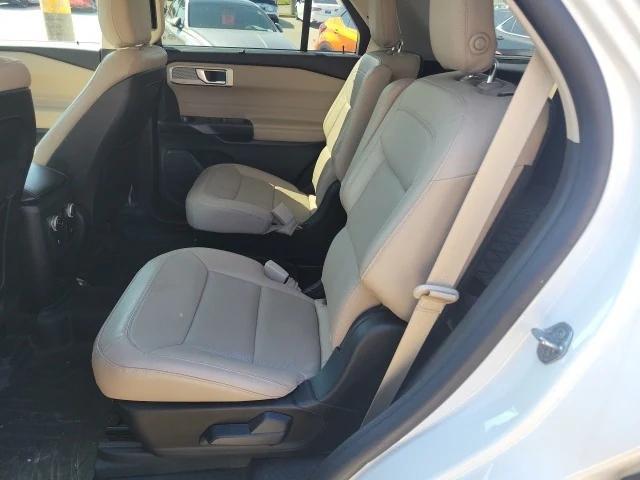 Photo of 2020 Star White Metallic Tri-Coat Ford Explorer