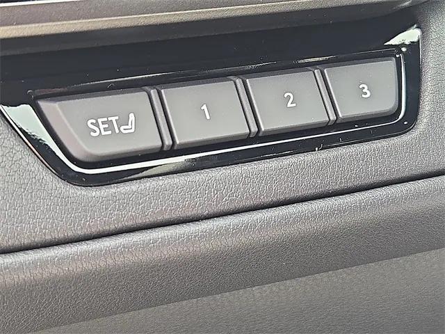 Photo of 2025 Celestial Silve Lexus TX 500h