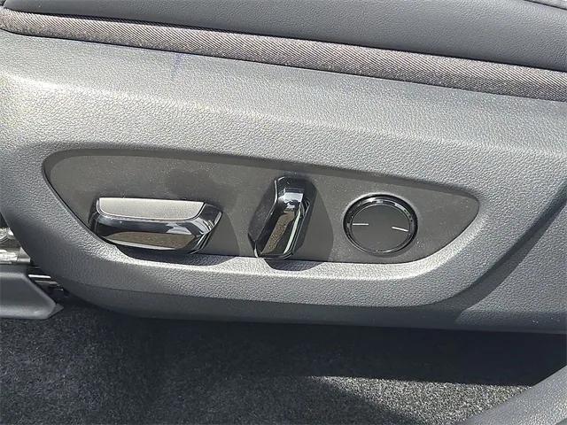 Photo of 2025 Celestial Silve Lexus TX 500h