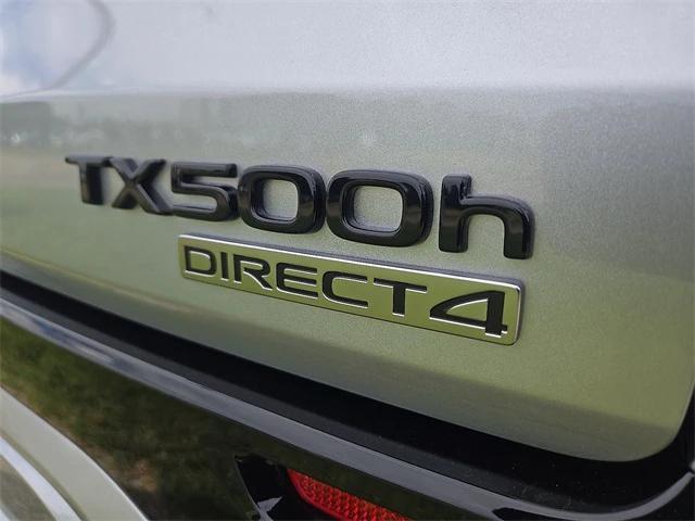 Photo of 2025 Celestial Silve Lexus TX 500h