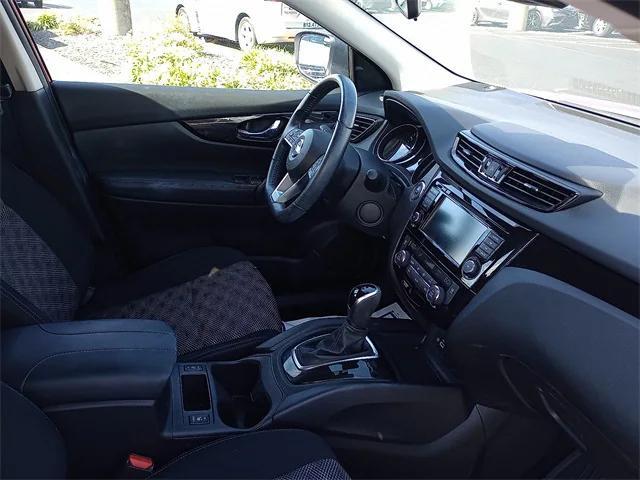 Photo of 2021 Scarlet Ember Tintcoat Nissan Rogue Sport
