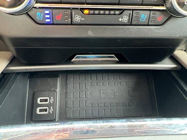 Photo of 2019 White Ford Expedition