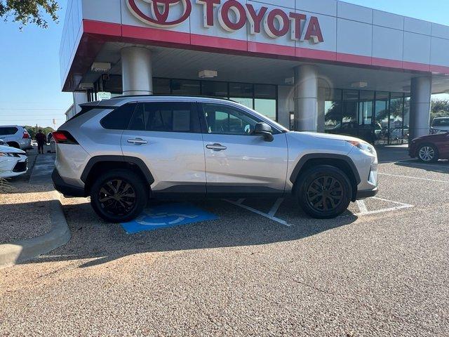 Photo of 2020 Silver Toyota RAV4
