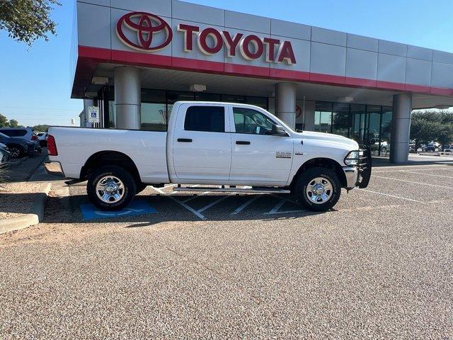 Photo of 2014 Bright White Clearcoat RAM 2500