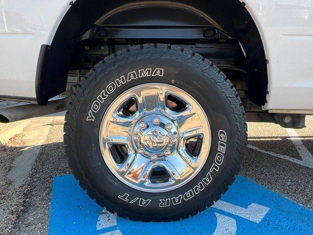 Photo of 2014 Bright White Clearcoat RAM 2500