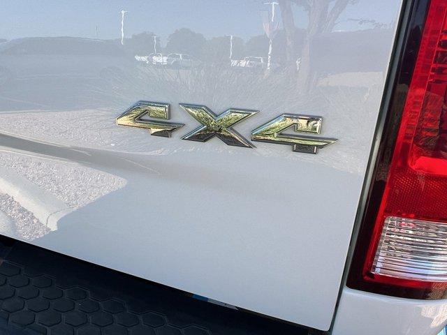 Photo of 2014 Bright White Clearcoat RAM 2500