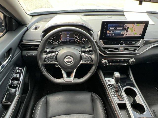 Photo of 2024 Gray Sky Pearl Nissan Altima