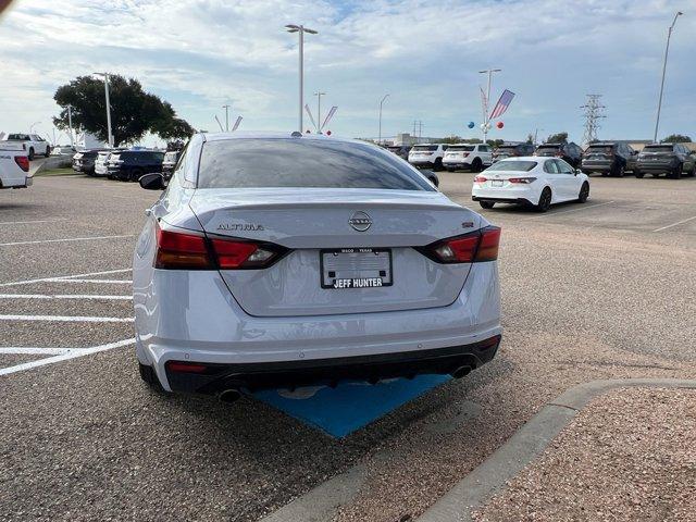 Photo of 2024 Gray Sky Pearl Nissan Altima