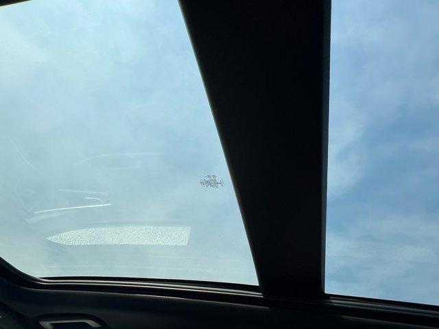 Photo of 2021 Agate Black Metallic Ford Edge