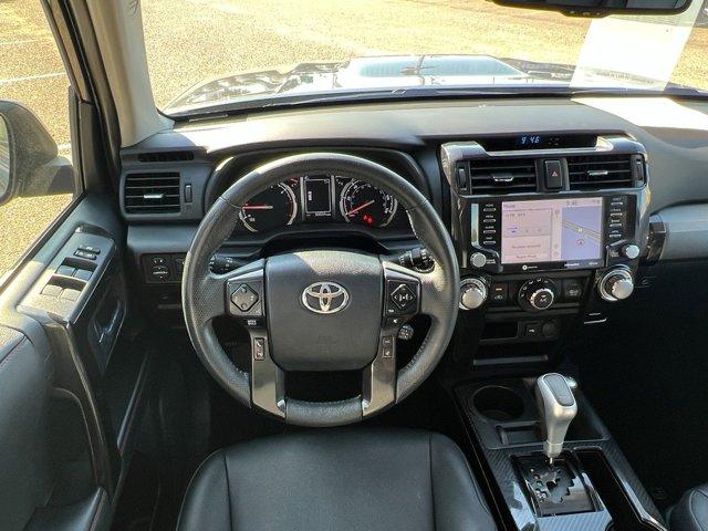 Photo of 2021 Gray Toyota 4Runner