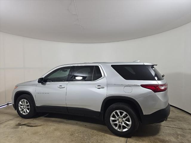 Photo of 2020 Silver Ice Metallic Chevrolet Traverse