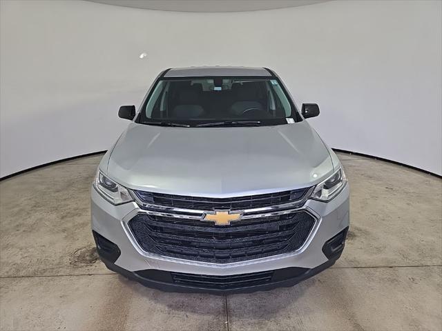 Photo of 2020 Silver Ice Metallic Chevrolet Traverse