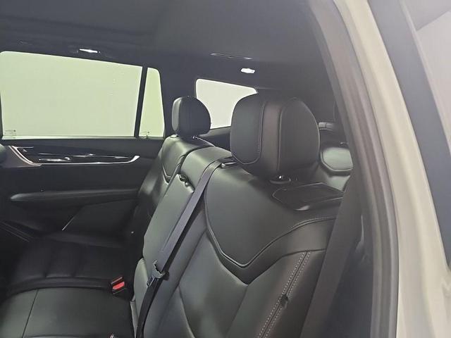 Photo of 2023 Crystal White Tricoat Cadillac XT6