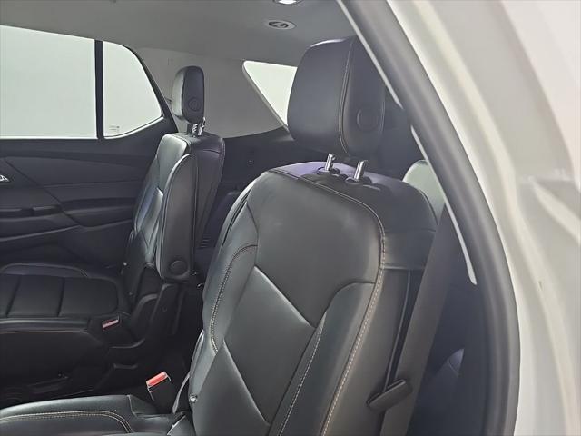 Photo of 2018 Summit White Chevrolet Traverse
