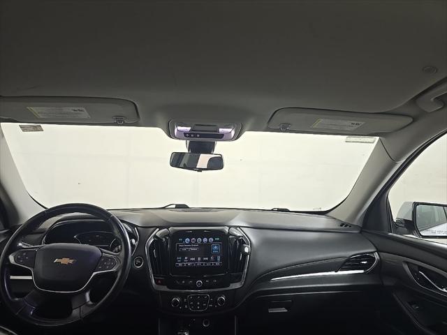 Photo of 2018 Summit White Chevrolet Traverse