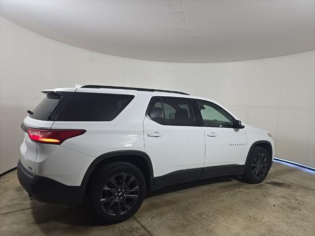 Photo of 2018 Summit White Chevrolet Traverse