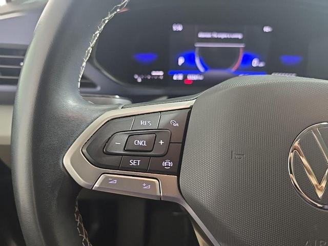 Photo of 2022 Gray Volkswagen Taos