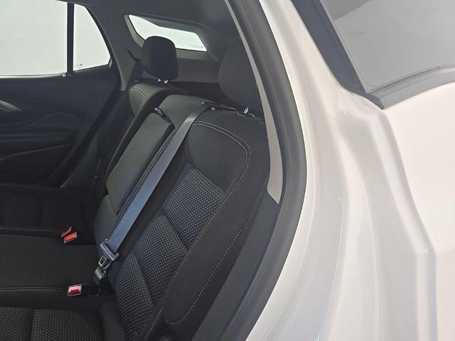 Photo of 2022 Summit White GMC Terrain