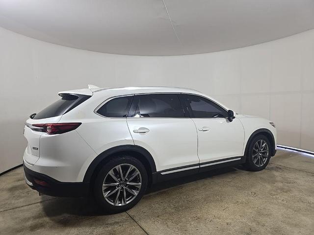Photo of 2018 Snowflake White Pearl Mica Mazda CX-9