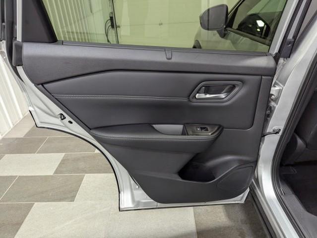 Photo of 2025 Brilliant Silver Metallic Nissan Rogue