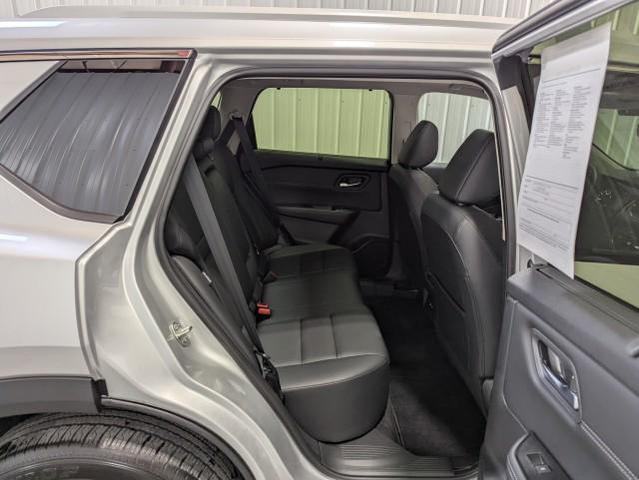 Photo of 2025 Brilliant Silver Metallic Nissan Rogue