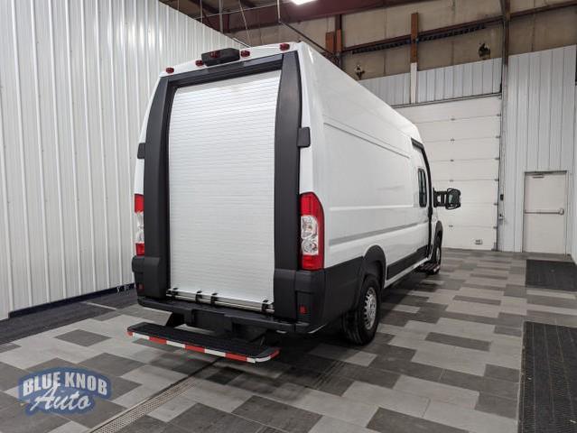 Photo of 2024 Bright White Clearcoat RAM ProMaster 3500